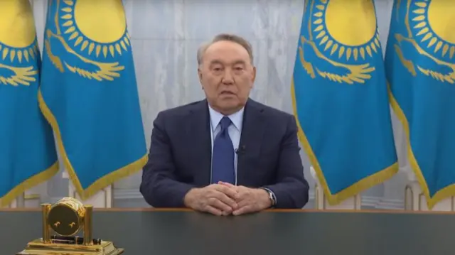 Элбасы эл алдына кандуу окуялардан эки апта өткөндөн кийин гана чыкты