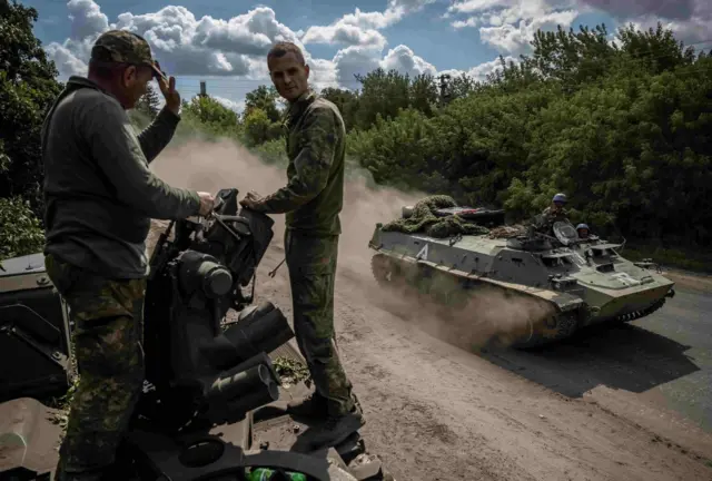 पत्रकारहरूले युक्रेनको सुमी क्षेत्रबाट रुसतर्फ युक्रेनी सैनिकहरू अघि बढेको देखेका थिए