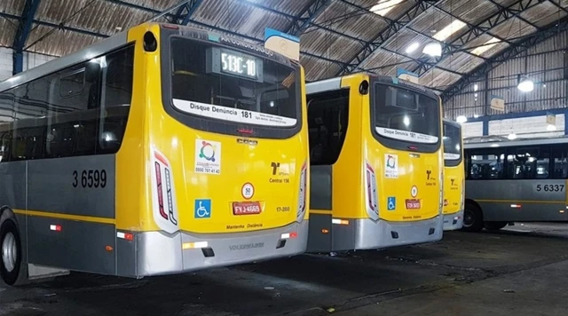 Ônibus da Transunião, empresa de ônibus que atua zona leste de São Paulo, suspeita de lavar de dinheiro para criminosos do PCC