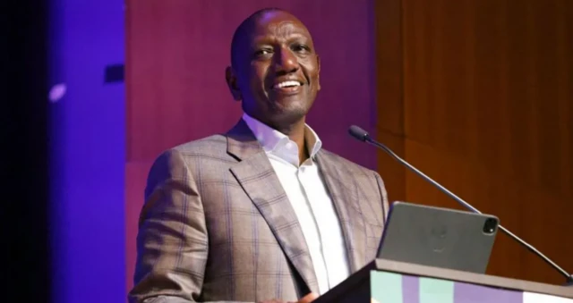 ዊልያም ሩቶ በ15 ዓመታት ውስጥ በአሜሪካ ይፋዊ የሥራ ጉብኝት በማድረግ የመጀመሪያው አፍሪካዊ መሪ ናቸው።