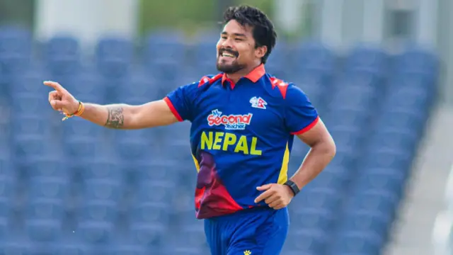 हर्षित करण केसी 