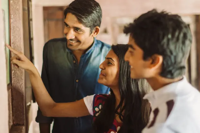 டிராகன்: அரியர் வைப்பது கெத்தா? திரைப்படங்கள் கல்லூரி மாணவர்களிடம் ஏற்படுத்தும் தாக்கம் என்ன?