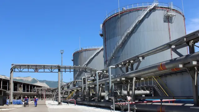 Через нефтяной терминал в Новороссийске на экспорт поставляется около 80% казахстанской нефти