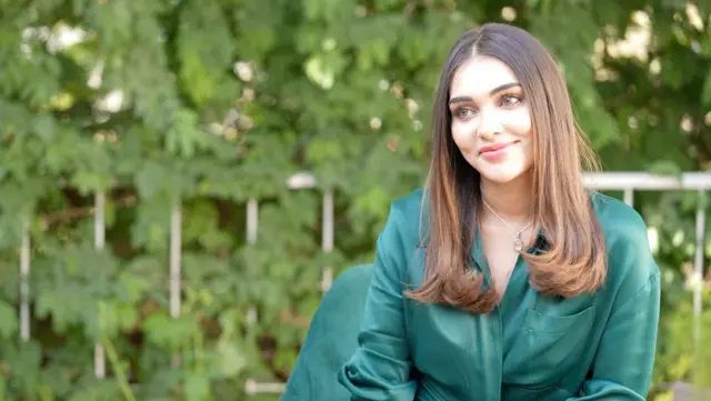 ماہا طاہرانی 