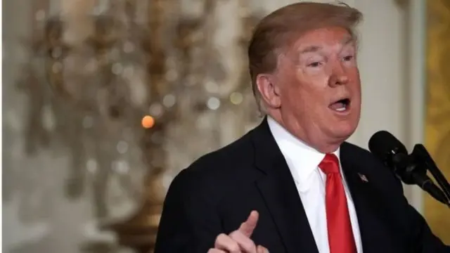 डोनल्ड ट्रंप