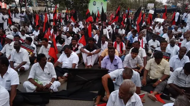 திருப்பூரில் போராட்டம்