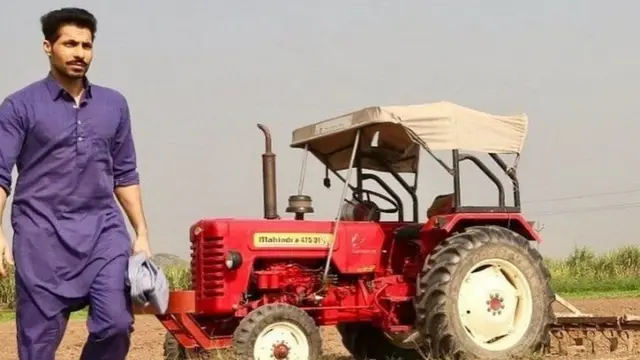 செங்கோட்டையில் கொடி: பஞ்சாபி நடிகர் தீப் சித்து பின்னணி என்ன?