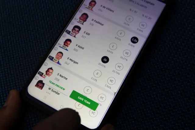 ڈریم الیون کی آمدن کا بڑا حصہ پیسوں کے لین دین والی آن لائن فینٹسی گیمز پر مشتمل ہے