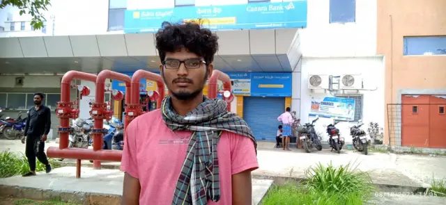 தமிழக- கர்நாடக எல்லையில் நடந்த பட்டாசு வெடிவிபத்து