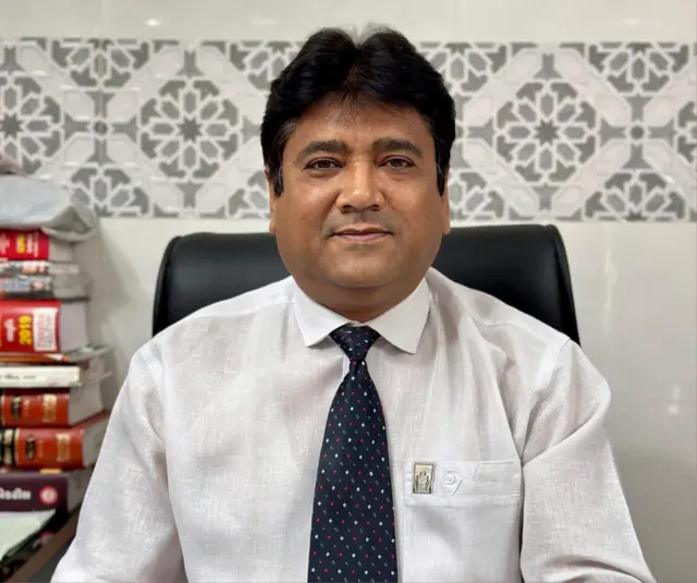 બીબીસી ગુજરાતી, ગુજરાત, બીબીસી, પોલીસ, ગુજરાત પોલીસ, ગોમતીપુર, અમદાવાદ, આત્મહત્યા