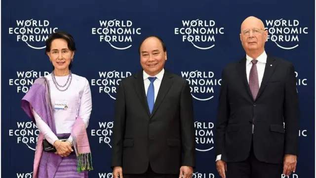 ကမ္ဘာ့စီးပွားရေး ဖိုရမ် တက်ရောက်နေတဲ့ နိုင်ငံတော် အတိုင်ပင်ခံ