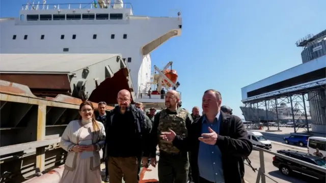 رئيس المجلس الأوروبي شارل ميشيل خلال زيارته إلى أوديسا