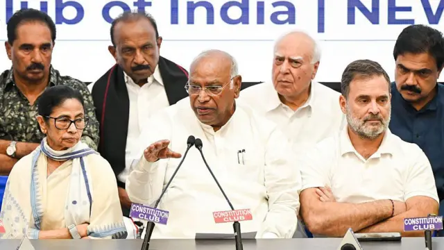 यह विधेयक संसद में वैचारिक बहस को जन्म दे सकता है.