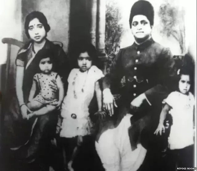 లతా మంగేష్కర్ కుటుంబం