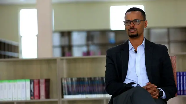 Pirezedaantii Instituutii Teeknolojii haaraa Hundaa'e kanaa kan ta'an Dr. Hayiluu Dhufeeraa