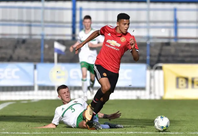 Mason Greenwood, 22 Temmuz 2017'de Manchester United U18 ile Kuzey İrlanda U18 arasında Showgrounds Stadı'nda oynanan karşılaşmada