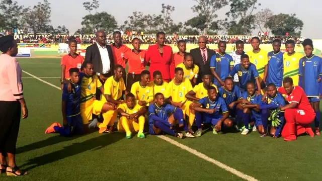 Amakipe y'u Rwanda na Tanzania imbere y'umukino ubahuza