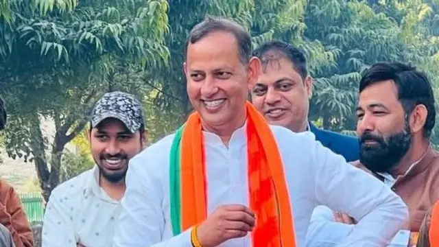 रविन्द्र इन्द्राज सिंह भाजपा अनुसूचित जाति मोर्चा के राष्ट्रीय कार्यकारी सदस्य भी हैं.