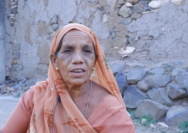 સ્થાનિક હંસાબહેન