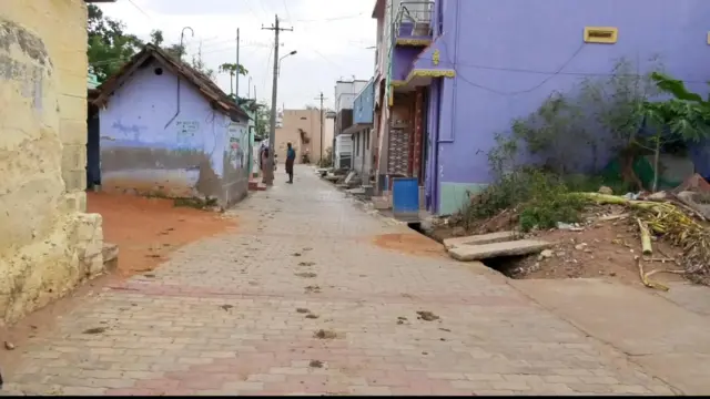 நெட்டூர் கிராமத்தில் உள்ள மாதா கோவில் தெரு 
