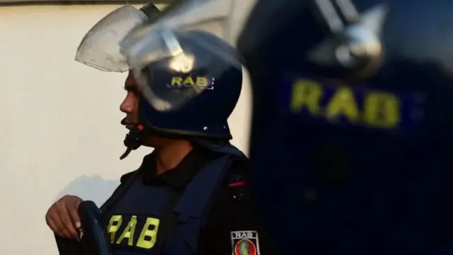 মানবাধিকার দিবসে র‍্যাব ও এর ছয়জন কর্মকর্তাদের উপর নিষেধাজ্ঞা দিয়েছে যুক্তরাষ্ট্র।