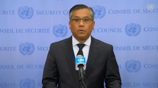 သံအမတ်ကြီးဦးကျော်မိုးထွန်း