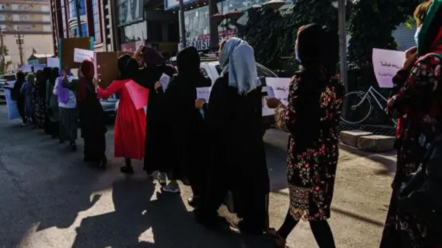 افغان ښځې