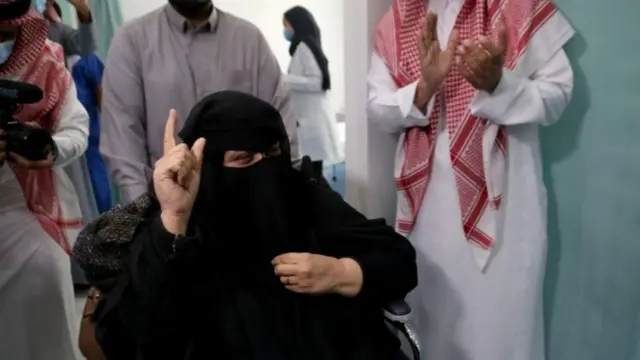 Warga Arab Saudi, vaksin covid-19