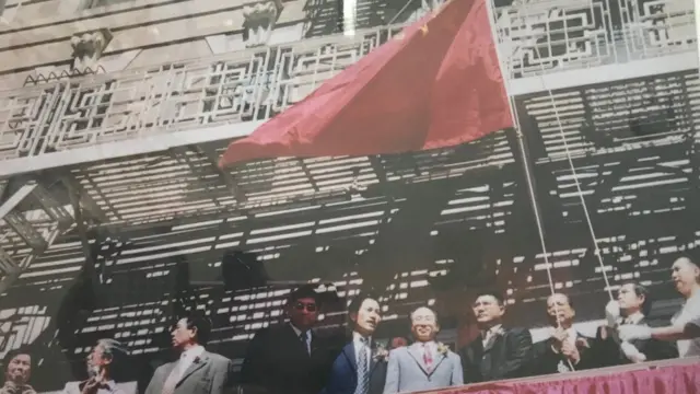 至孝笃亲公所首开了纽约唐人街侨团在新世纪换旗的先例。