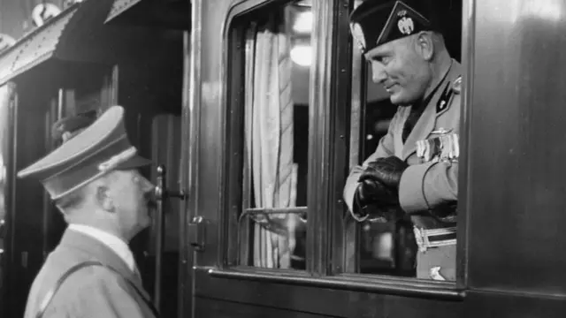 முசோலினி-