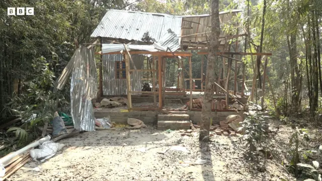 জাজিরায় বোমা বানানোর সময় বিস্ফোরণে তিনজন নিহত