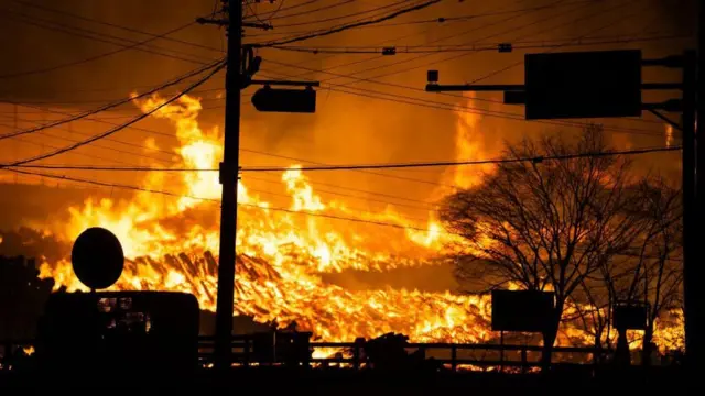 له ۲۳۰۰۰ څخه زیات خلک ایستل شوي دي