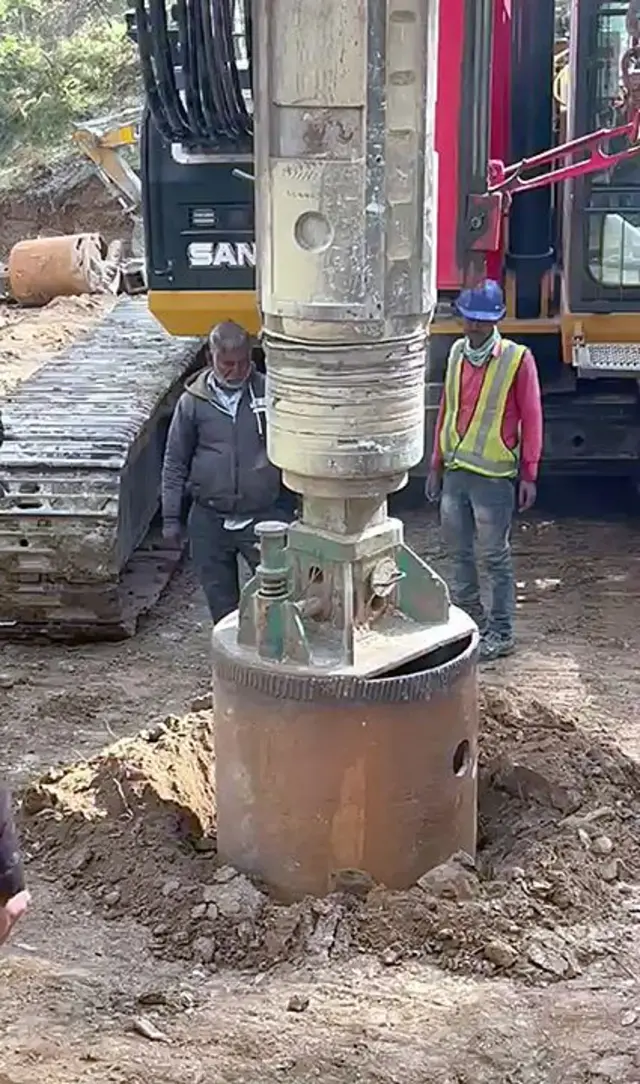 वर्टिकल ड्रिलिंग 