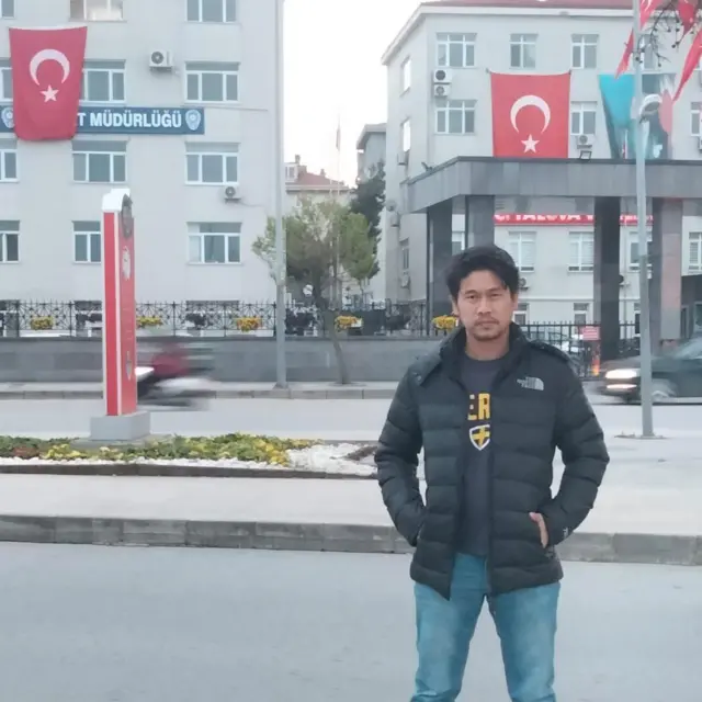 Wawan Gunawan, paman dari Fiki Mutakim sudah menjadi pelaut di kapal tanker hampir dua dekade.