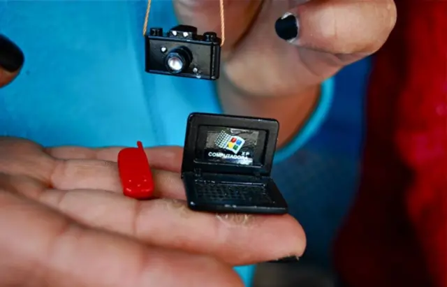 Miniaturas que se le cuelgan al Ekeko.