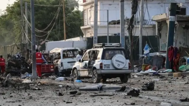 குண்டுவெடிப்பு 20 பேர் பலி