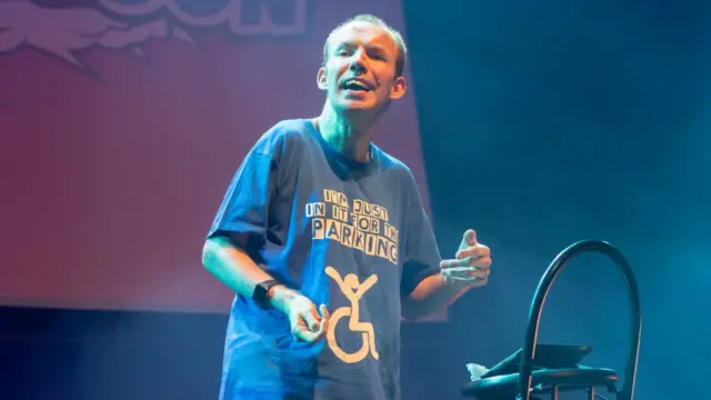 ኢንግሊዛዊ ቀያዒ ሊ ሪድለይ ተዓዋቲ መድረክ ውድድር ብሪቴይንስ ጎት ታለንት ኮይኑ'ዩ