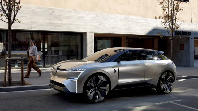 رنو قرار است براساس کانسپت مورفز در دو سال آینده دو مدل الکتریکی به بازار عرضه کند