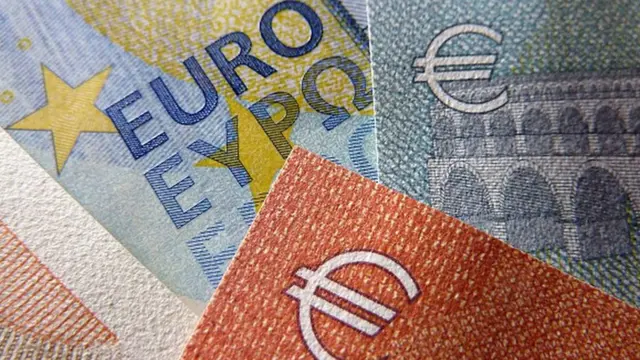Bất luận ai thực sự thiết kế ra nó, biểu tượng đồng euro của Châu Âu, trên nhiều phương diện là đúng như cái mà nó đã trở thành.