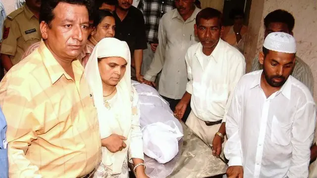 इशरत जहाँ