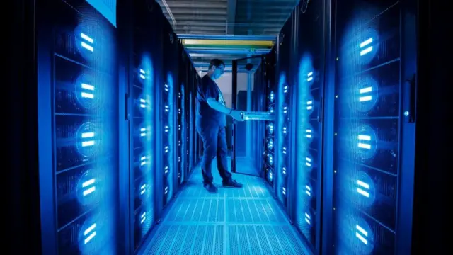 Máy DKRZ của Đức dùng cho nghiên cứu khí hậu
