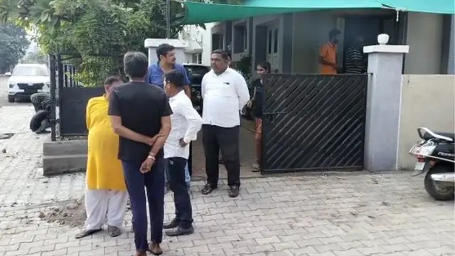 દીકરીના મોતના સમાચાર મળતા પરિવારમાં શોકનો માહોલ છવાઈ ગયો છે