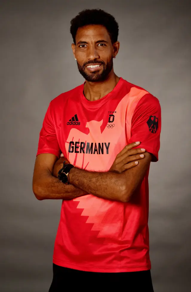 ኣማን ጴጥሮስ