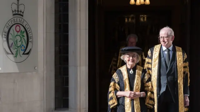 ব্রিটিশ সুপ্রিম কোর্টের বিচারক মণ্ডলীর সভাপতি লেডি হেল।