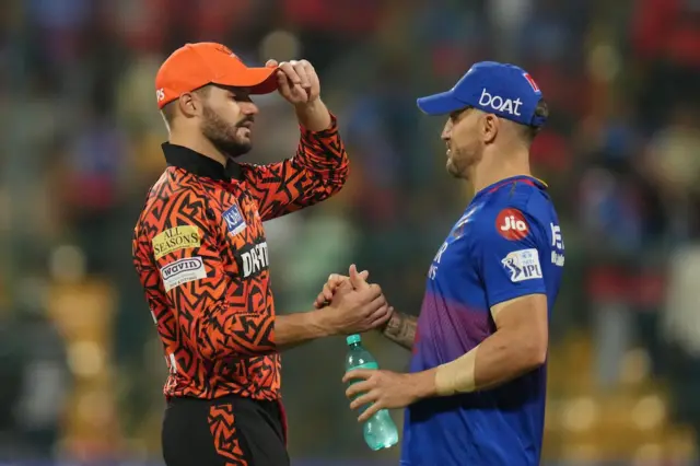 ஆர்சிபி - ஹைதராபாத்