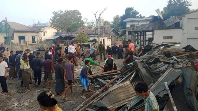 စစ်ကောင်စီလေတပ်က ဗုံးကြဲပြီးနောက် မြင်ကွင်း