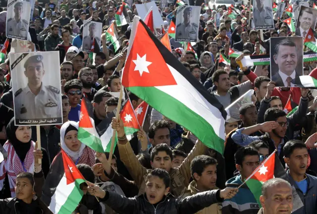 ဗိုလ် ကဆာဘာ သတ်ဖြတ်မှုကြောင့် ဂျော်ဒန်မှာ အုံကြွ ဆန္ဒပြခဲ့