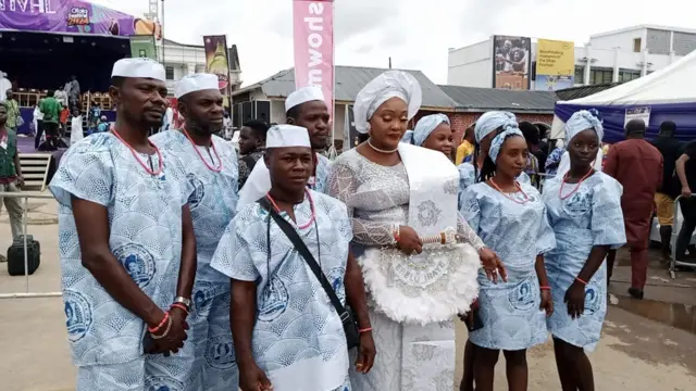 Àwọn tó wá kópa níbi ayẹyẹ ọdún Ọlọ́jọ́