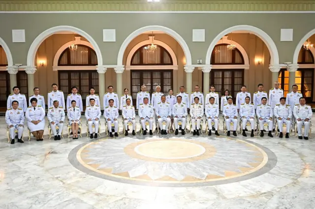 ครม. “เศรษฐา 1/1” ถ่ายภาพหมู่ร่วมกันภายในตึกสันติไมตรี ทำเนียบรัฐบาล เมื่อ 7 พ.ค.