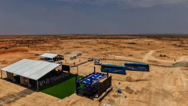 Qaar ka mid ah mashaariicda la dhagax dhigay